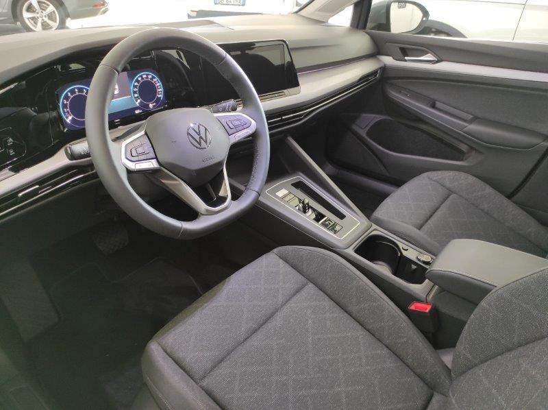 VOLKSWAGEN Golf 8ª serie - Golf Variant 1.0 eTSI EVO DSG Life