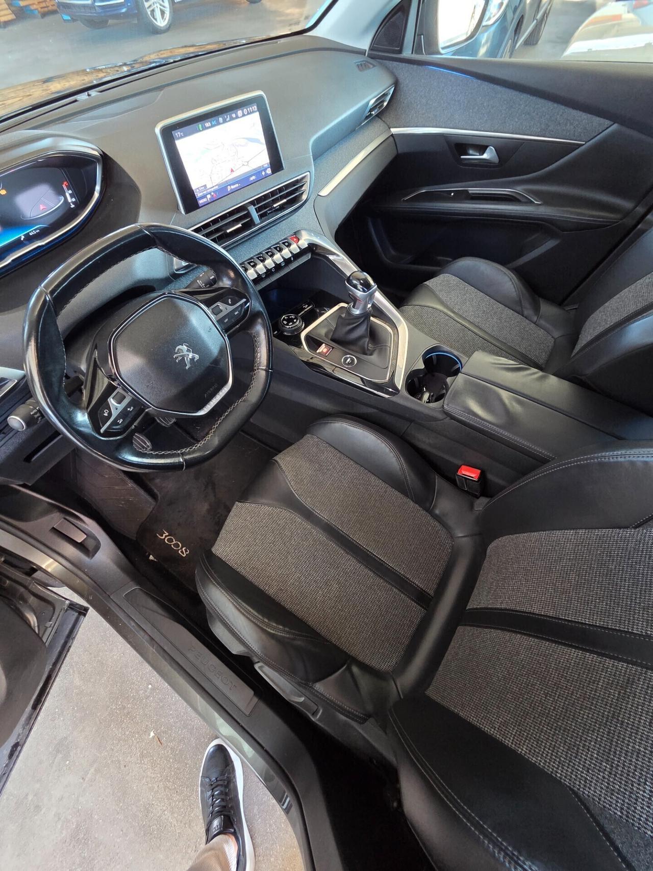 Peugeot 3008 BlueHDi 130 S&S Allure