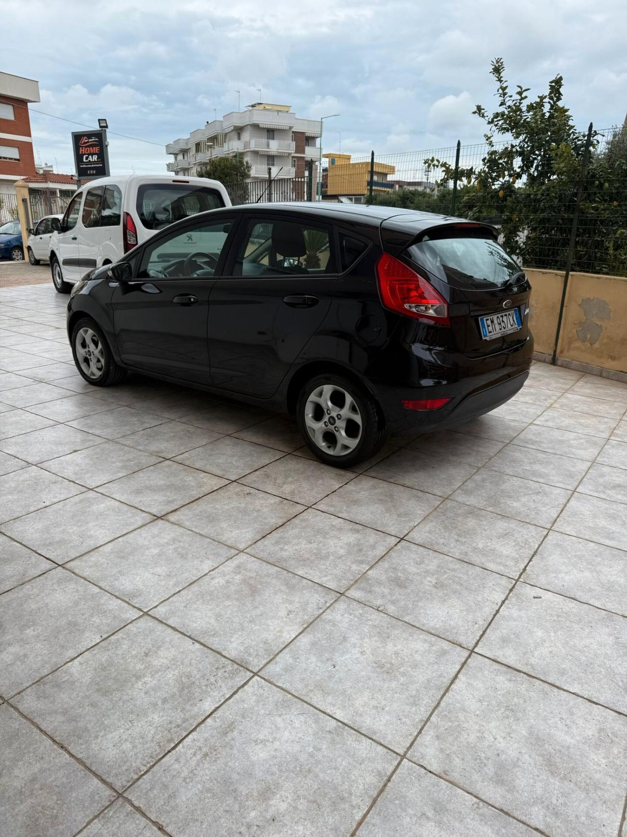 Ford Fiesta 1.4 TDCi 70CV 5 porte Titanium