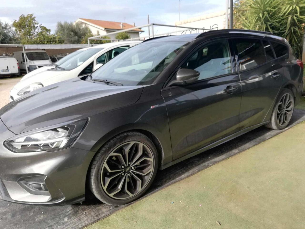 Ford Focus ST Line SW