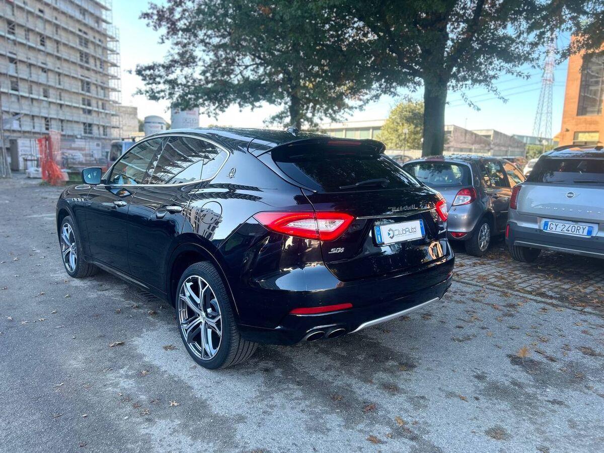 Maserati Levante 3.0 V6 430cv auto