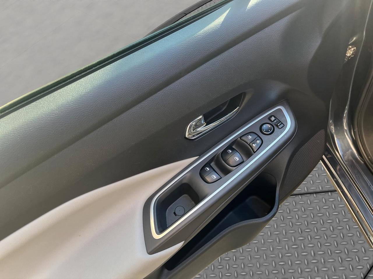 Nissan Micra IG-T 100 Xtronic 5 porte Visia+ 2020