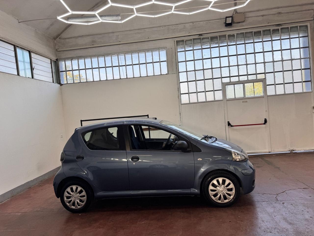 Toyota Aygo 1.0 benzina