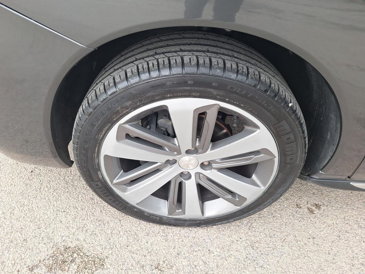 Peugeot 3008 BlueHDi 120 Allure TETTO NAVI