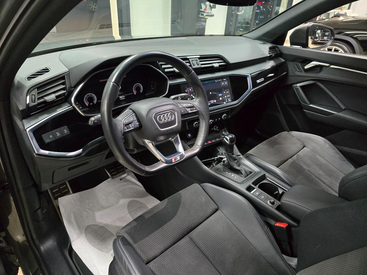 Audi Q3 SPB 35 TDI S tronic line