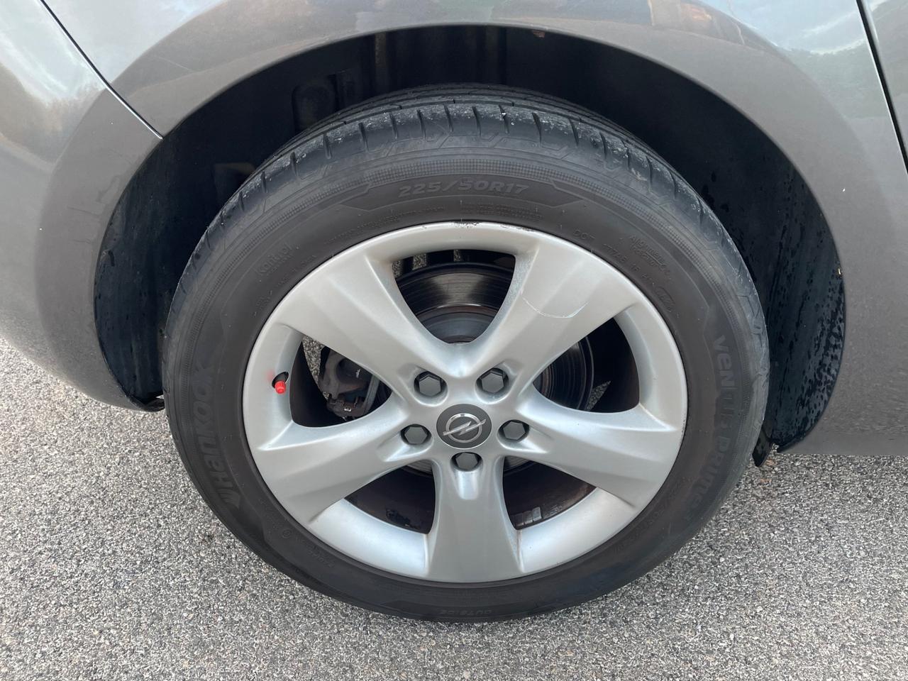 Opel Astra 1.7 CDTI 110CV 5 porte