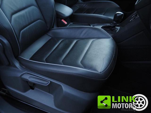 VOLKSWAGEN Tiguan 2.0 TDI SCR DSG Business BlueMotion