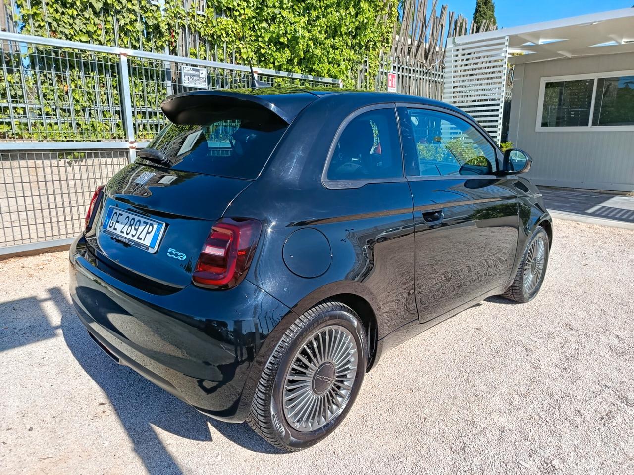 Fiat 500 500e Berlina 42 kWh Passion