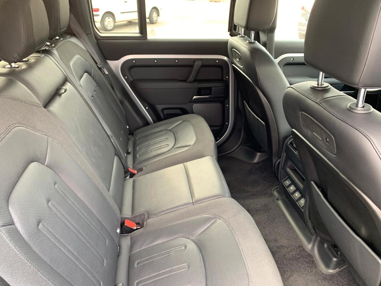 Land Rover Defender 110 2.0 SD4 AWD Auto