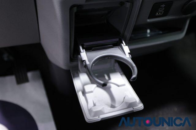 FORD Tourneo Custom 320 2.0 ECOBLUE 170CV AUTOMATICO PL TITANIUM