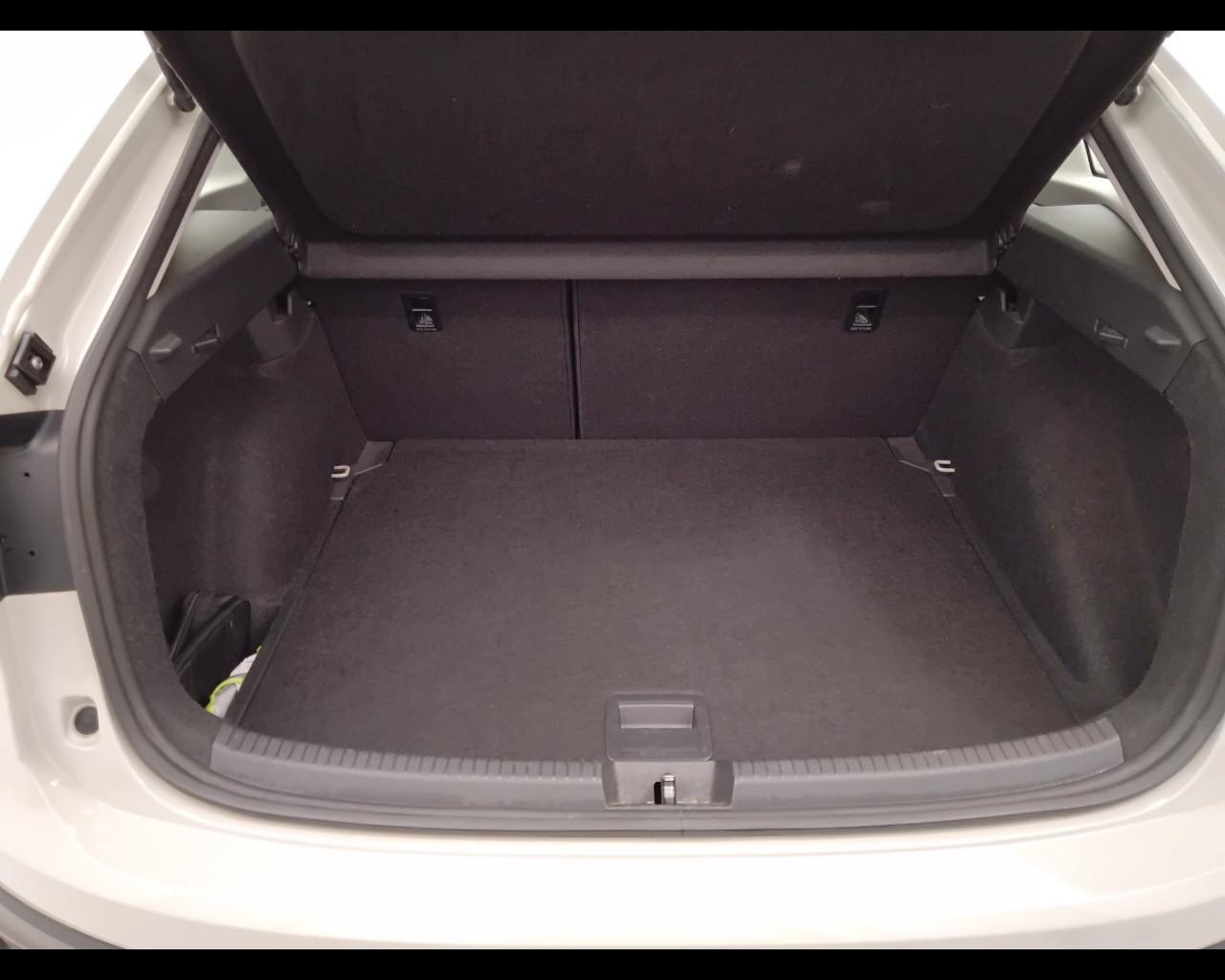 VOLKSWAGEN Taigo - Taigo 1.0 tsi Life 110cv dsg