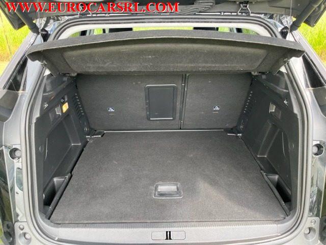 PEUGEOT 3008 BlueHDi 130 S&S Allure