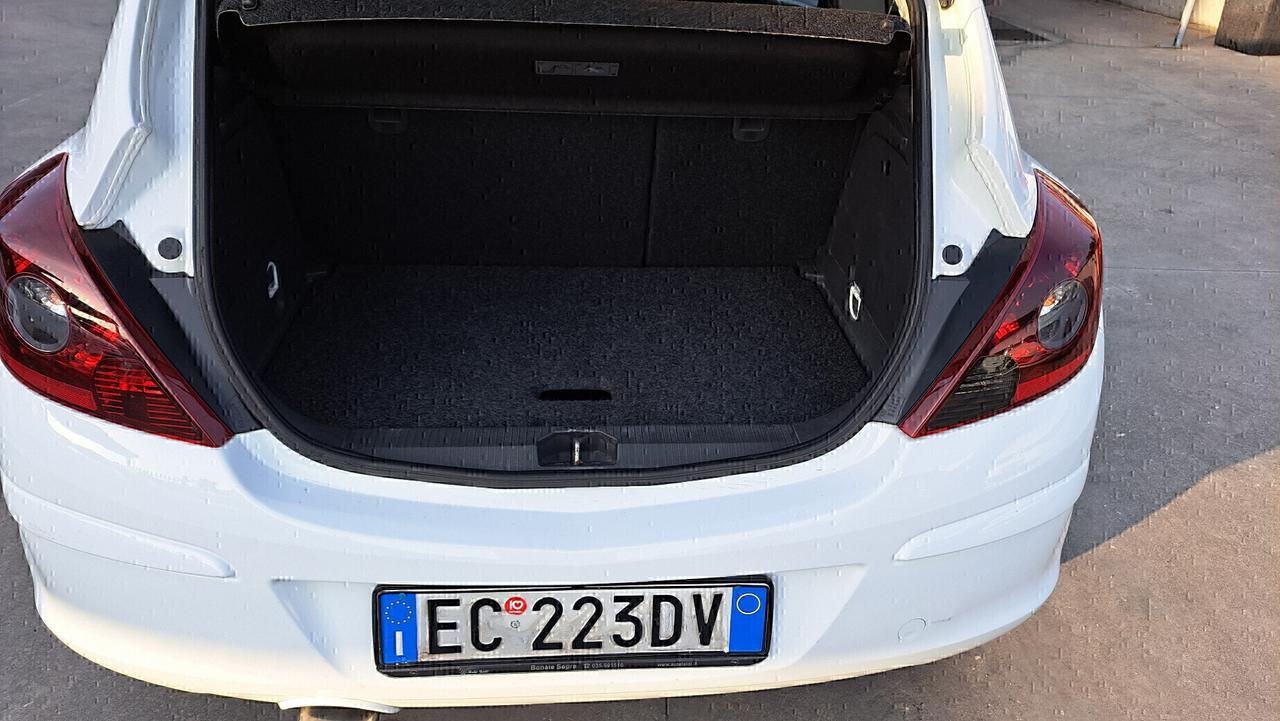 Opel Corsa 1.2 Benzina 3 Porte B-Color