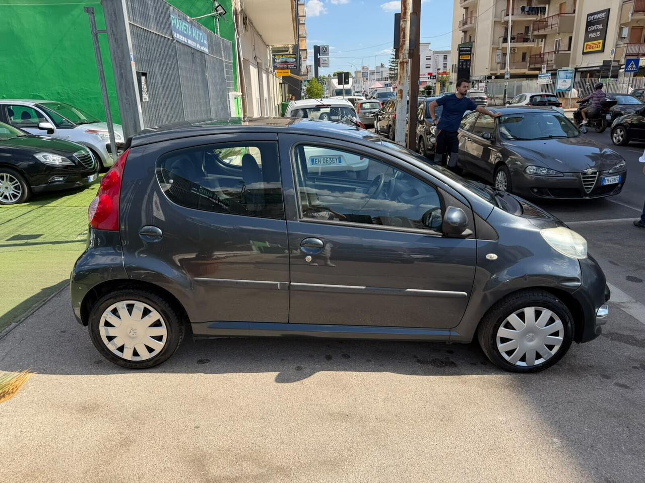 Peugeot 107 1.4 HDi 5p. Plaisir