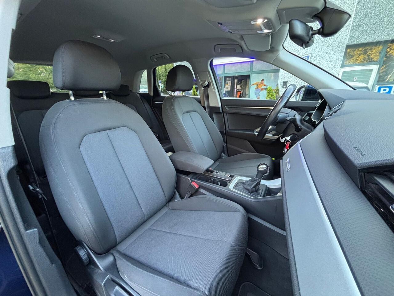 Audi Q3 S tronic quattro NAVI CARPLAY LED CERCHI NERI TOP