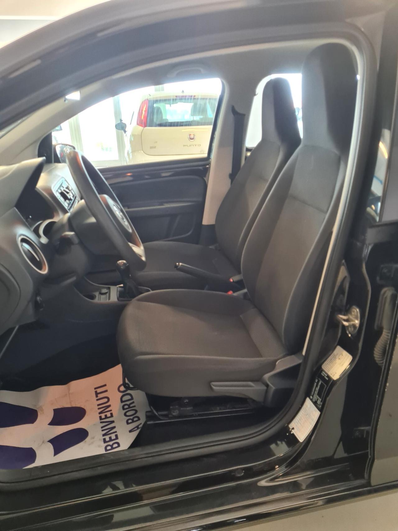 Volkswagen up! 1.0 5p. Club up!