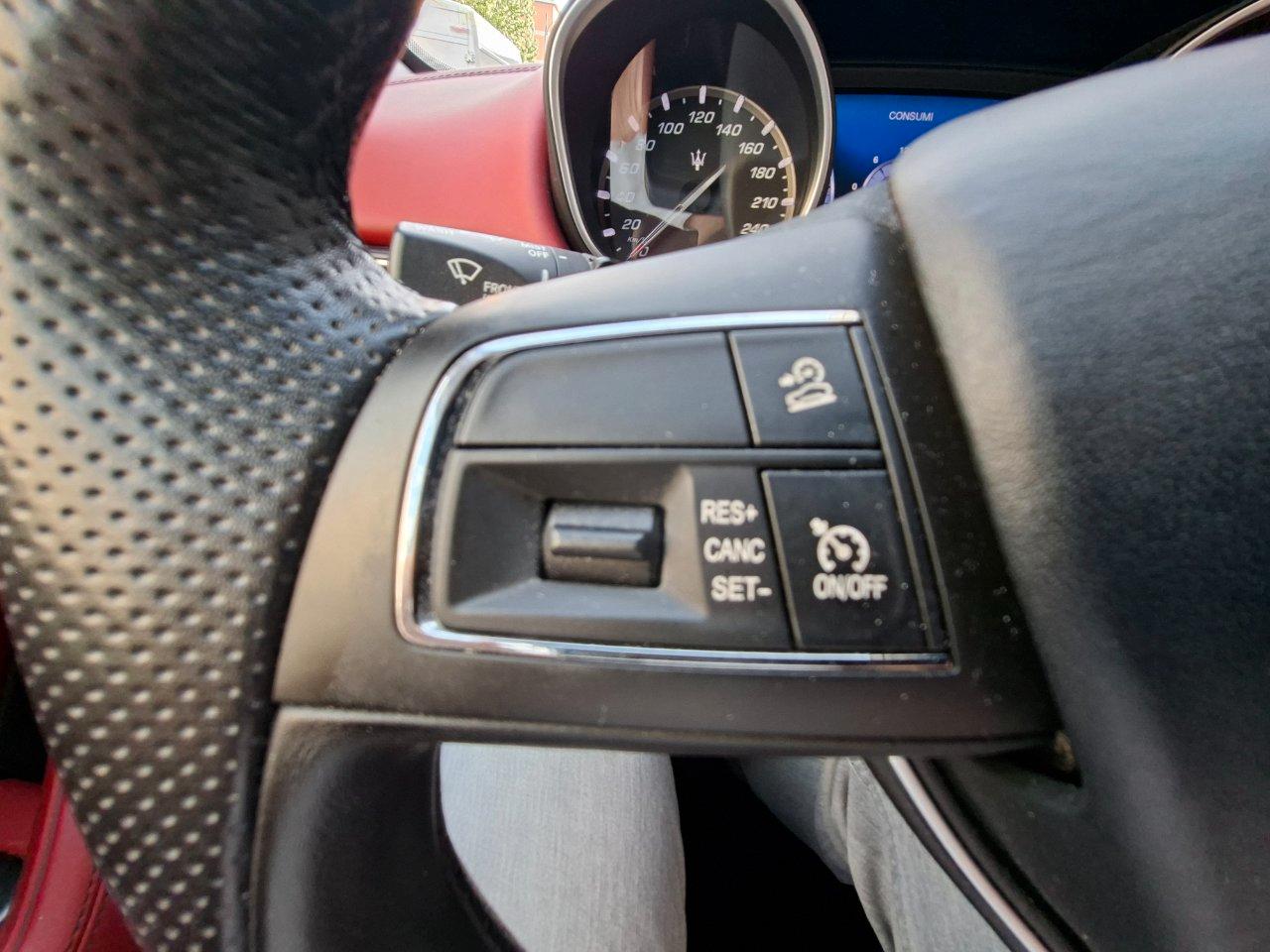 Maserati Levante 3.0 V6 250cv GRAN LUSSO