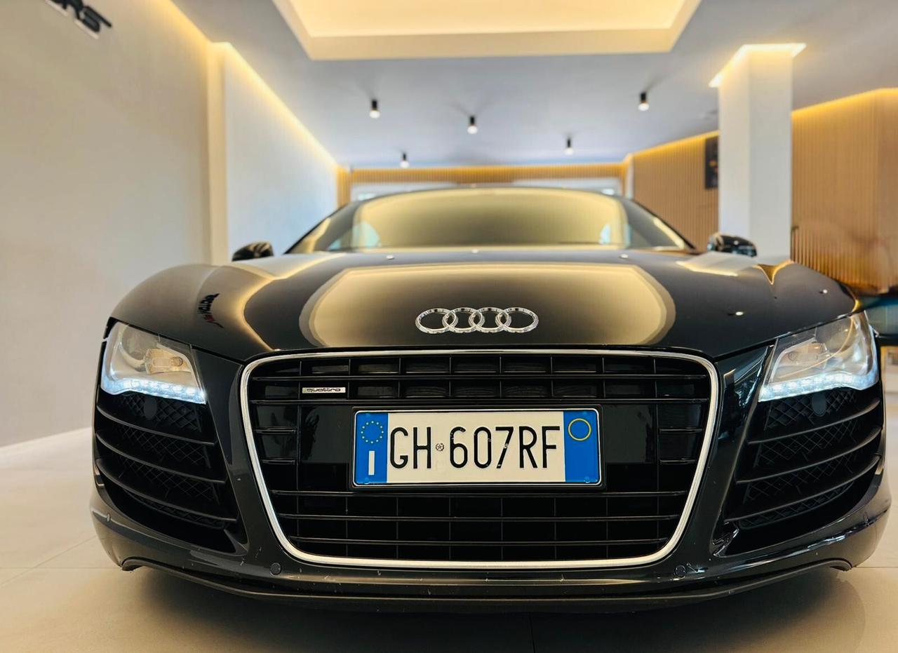 AUDI R8 V8 420CV UNIPRO PERMUTE GARANZIA R-TRONIC