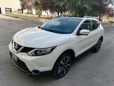 Nissan Qashqai 1.5 dCi DPF TEKNA TETTO FULL
