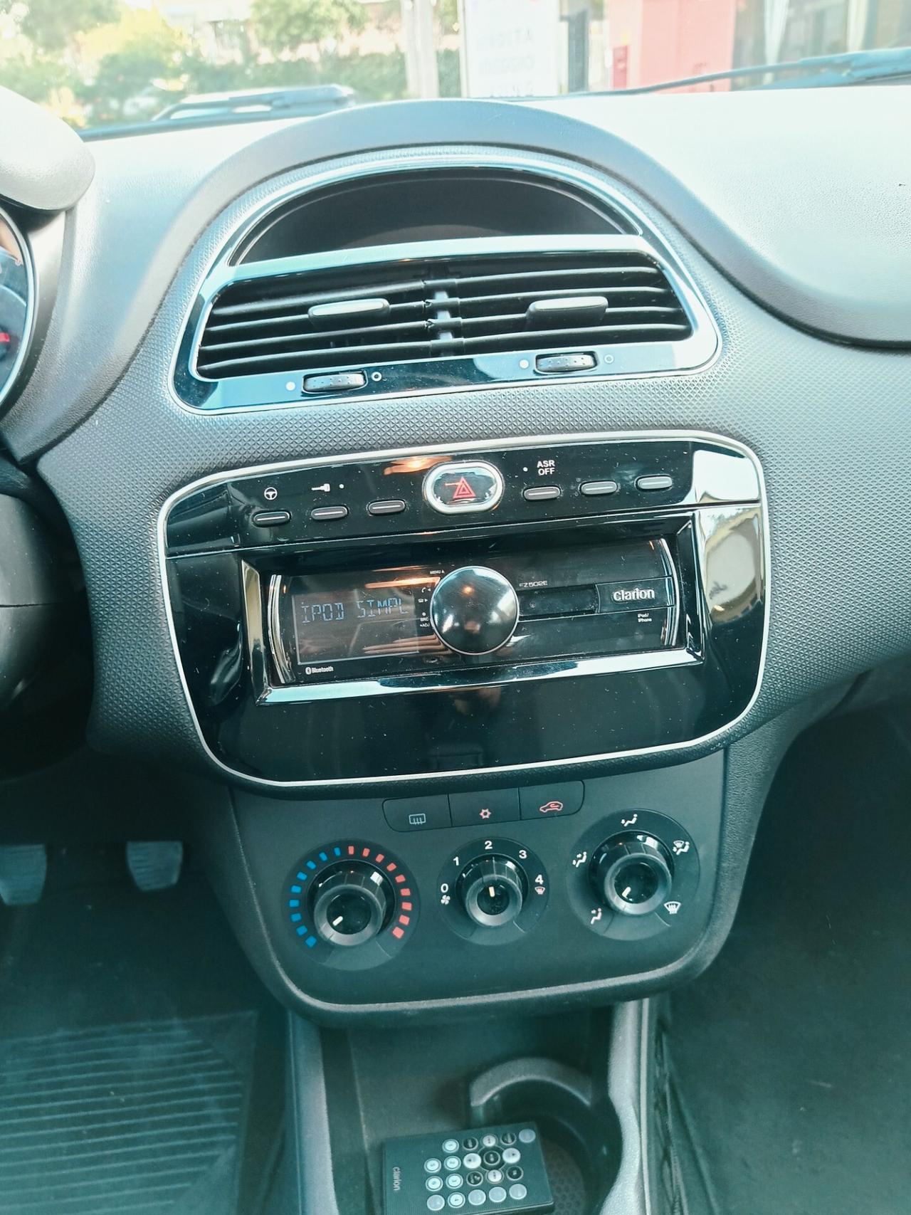 Fiat Punto 1.3 MJT II 75 CV 5 porte Young