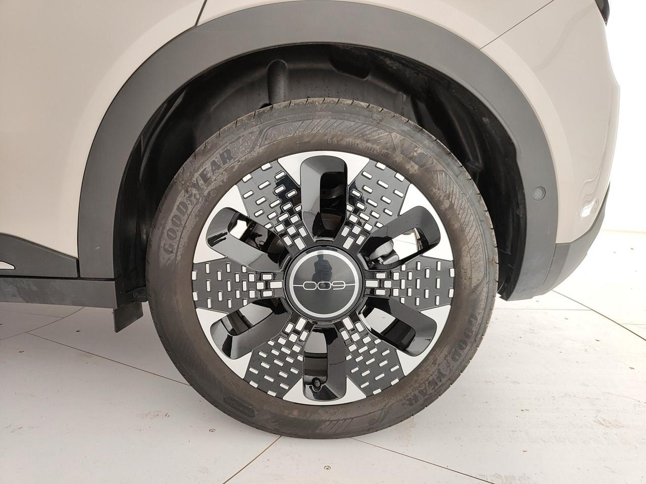 Fiat 600 Hybrid 136 CV DCT MHEV La Prima