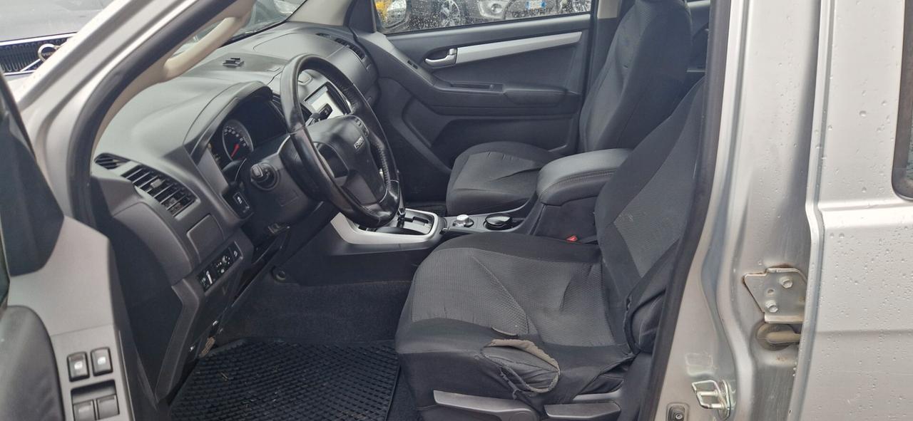 Isuzu D-Max 1.9 Crew Cab Solar Plus A/T 4WD