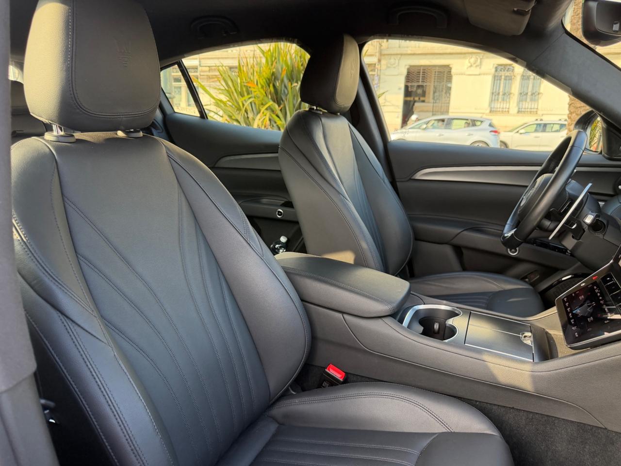 Maserati Grecale MHEV 300 CV AWD GT