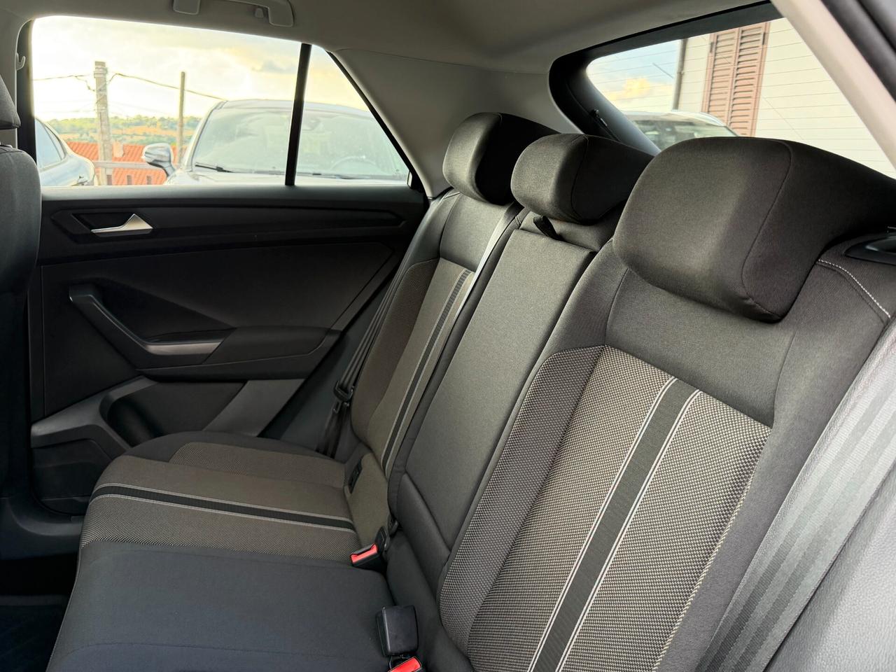 Volkswagen T-Roc 1.6 TDI 115 cv. ADVANCED (Doppio Colore)