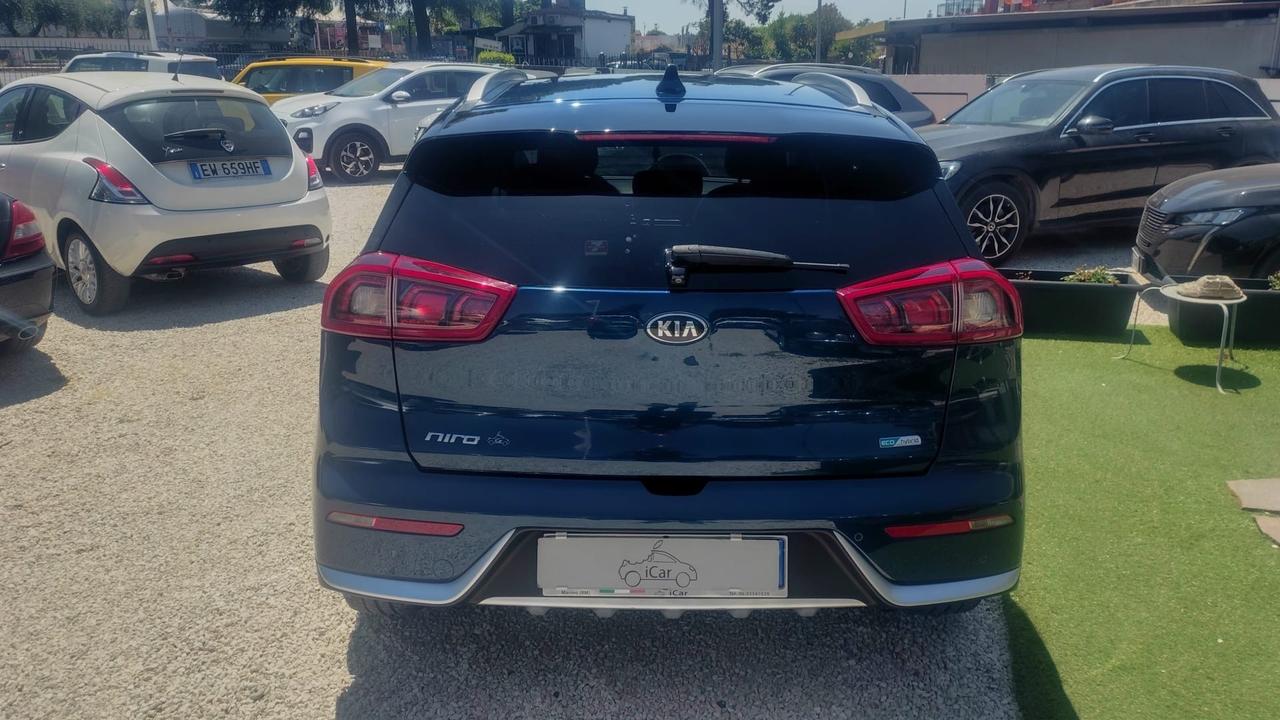 Kia Niro 1.6 GDi DCT HEV Urban