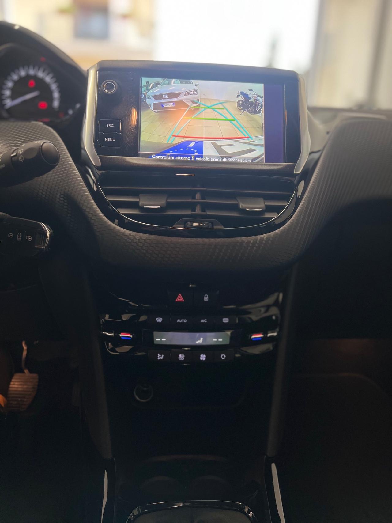 Peugeot 2008 BlueHDi 100 Allure