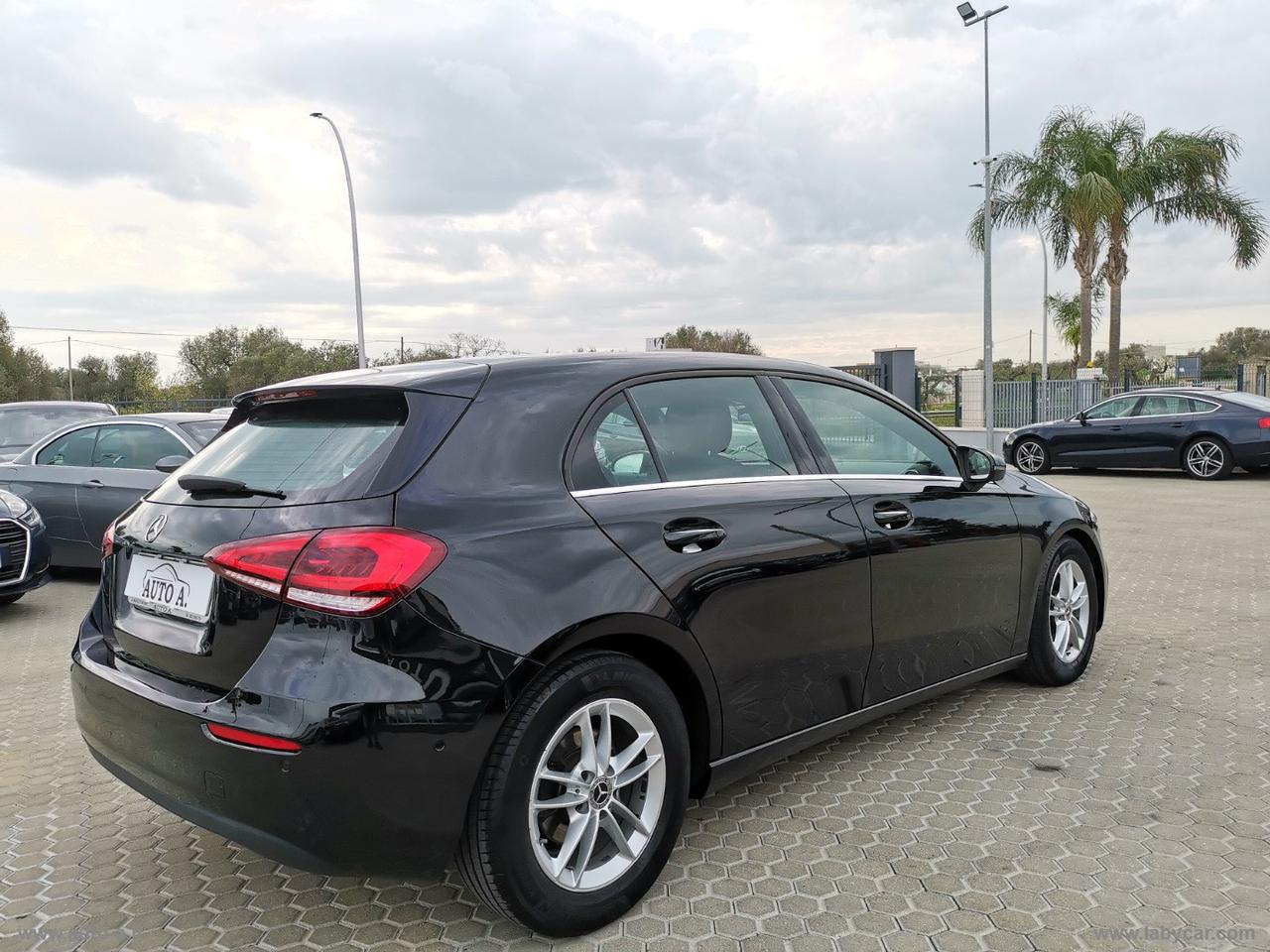 MERCEDES-BENZ A 180 d Automatic Business Extra