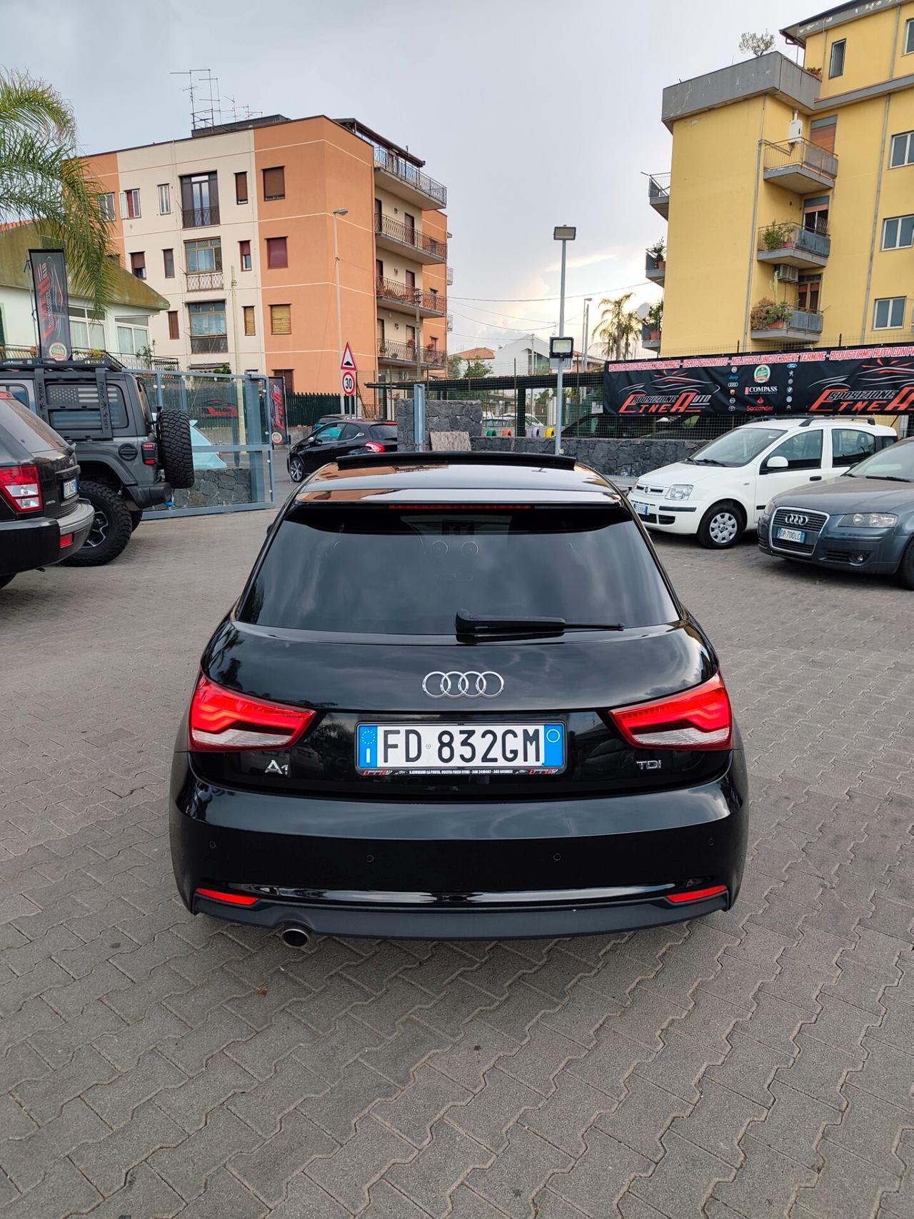 Audi A1 1.6 TDI 116 CV Design full optional