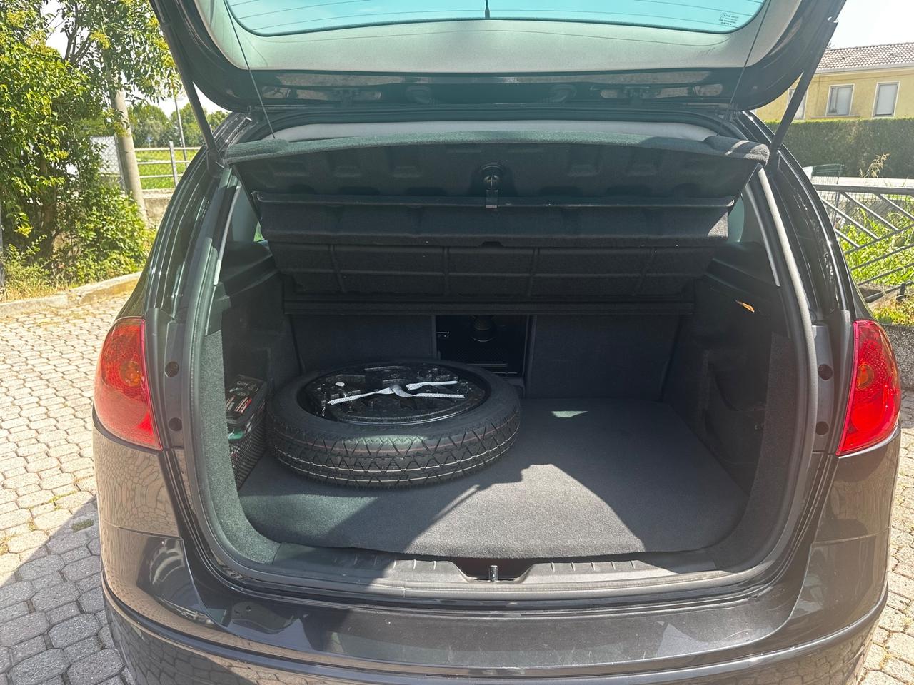 Seat Altea 1.6 Reference Dual
