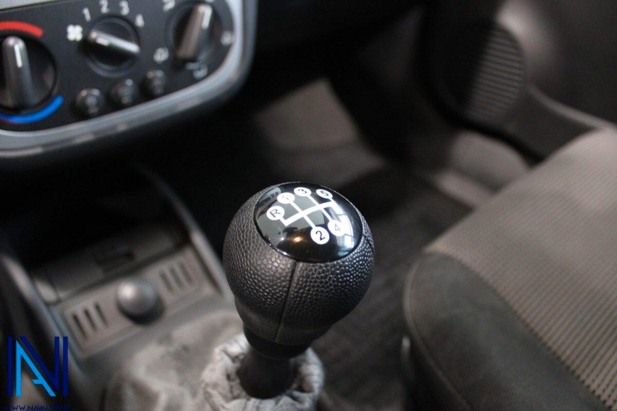 OPEL Corsa 1.3 CDTI Cosmo - 2005