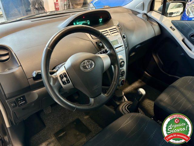 TOYOTA Yaris 1.0 5p. Sol *NEOPATENTATI*UNICO PROPRIETARIO*