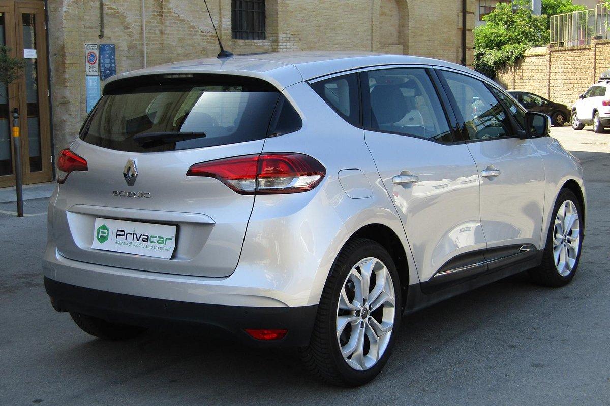 RENAULT Scénic Blue dCi 120 CV EDC Sport Edition2