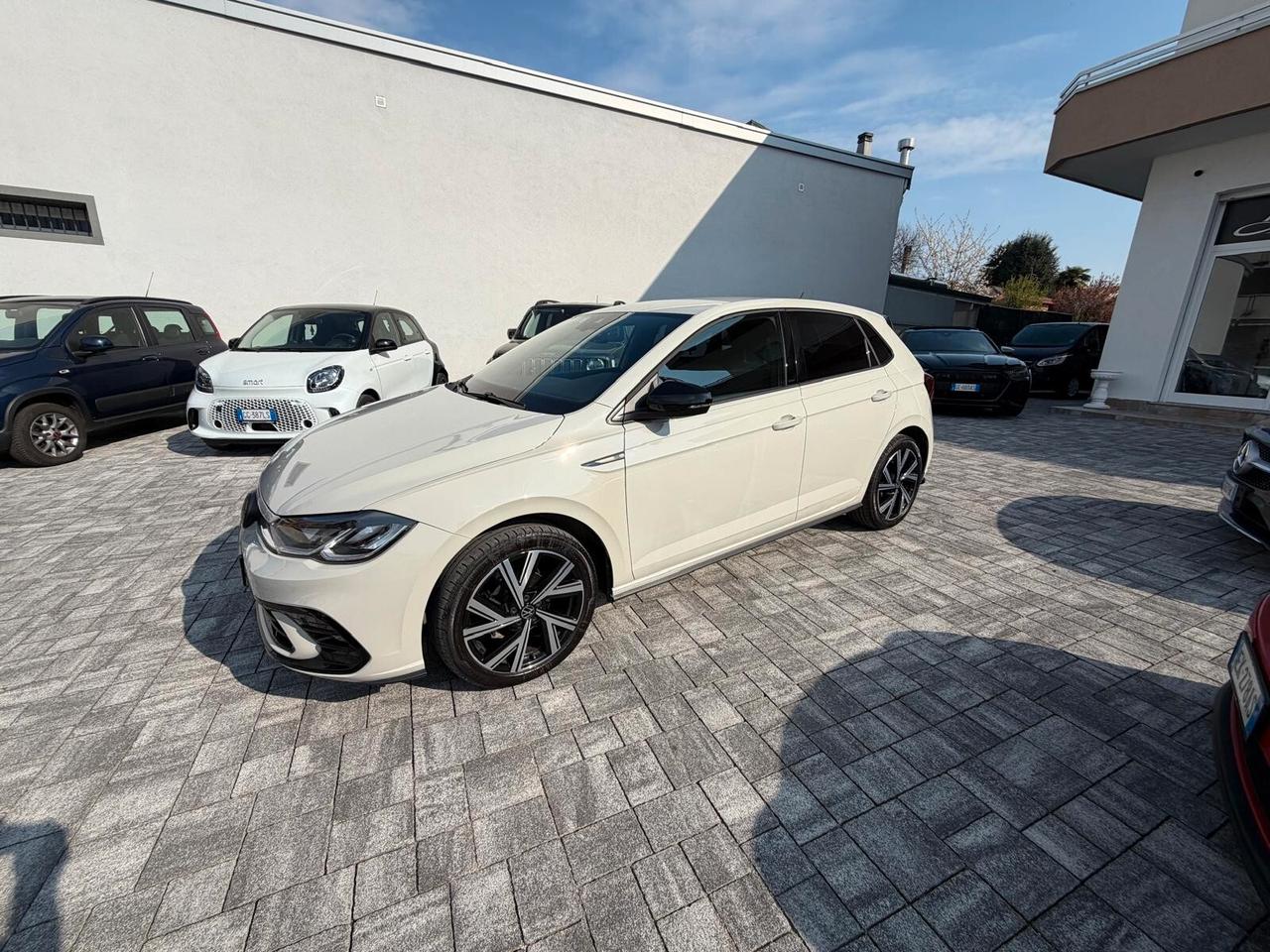 Volkswagen Polo VI 2022 1.0 tsi R-Line 95cv