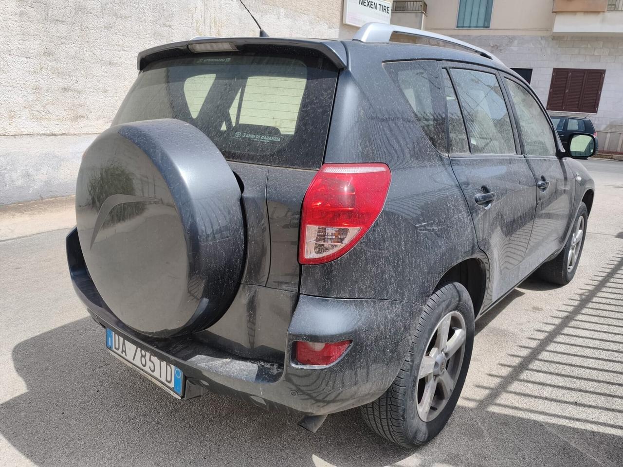 Toyota RAV 4 RAV4 2.2 D-4D 136 CV 2006