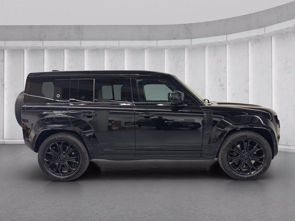 LAND ROVER Defender (2019) LAND ROVER 110 4.4 V8 635 CV AWD Auto OCTA Black del 2026