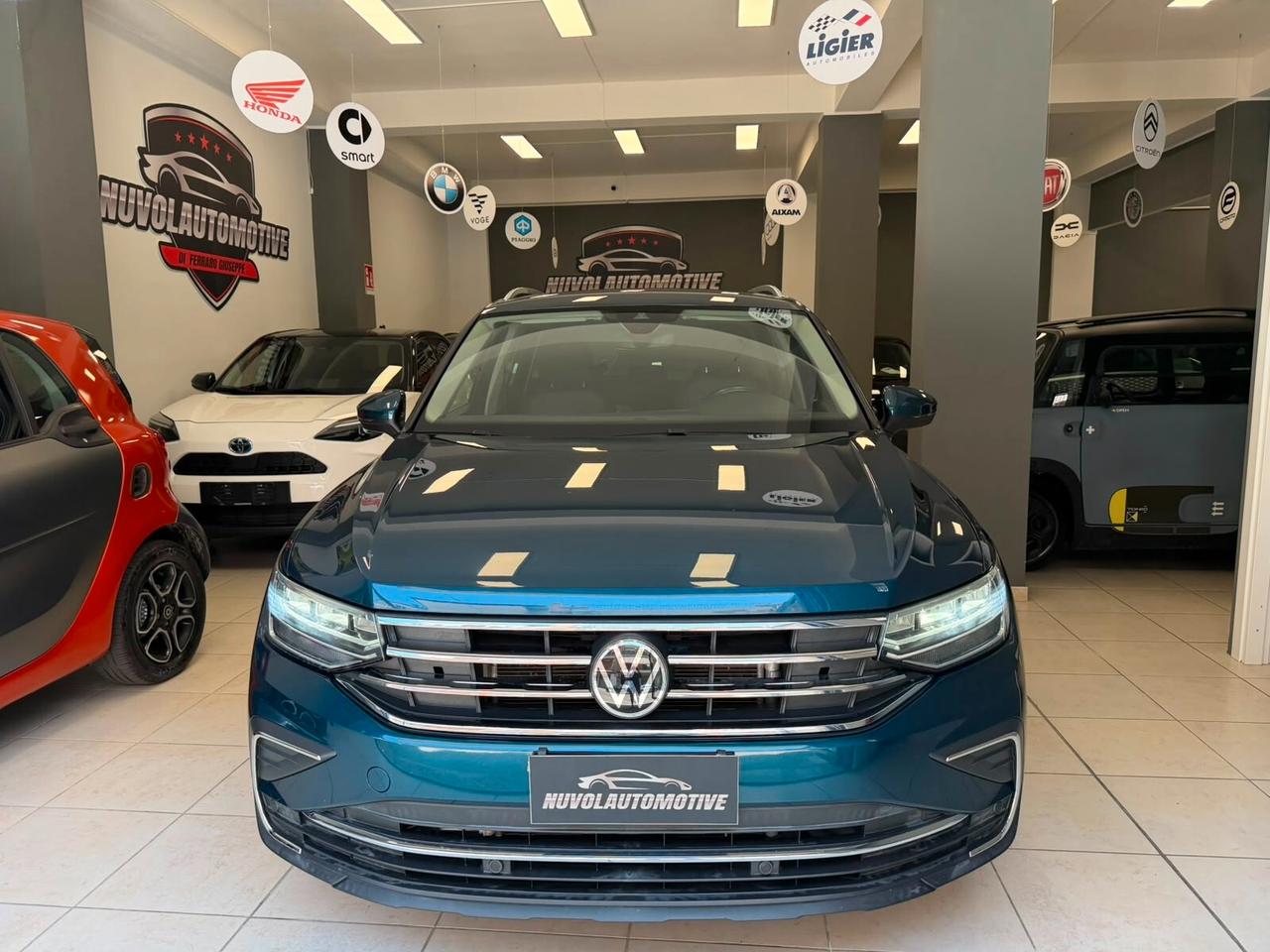 Volkswagen Tiguan 2.0 TDI 150 CV SCR DSG Elegance a rate da 250 al mese