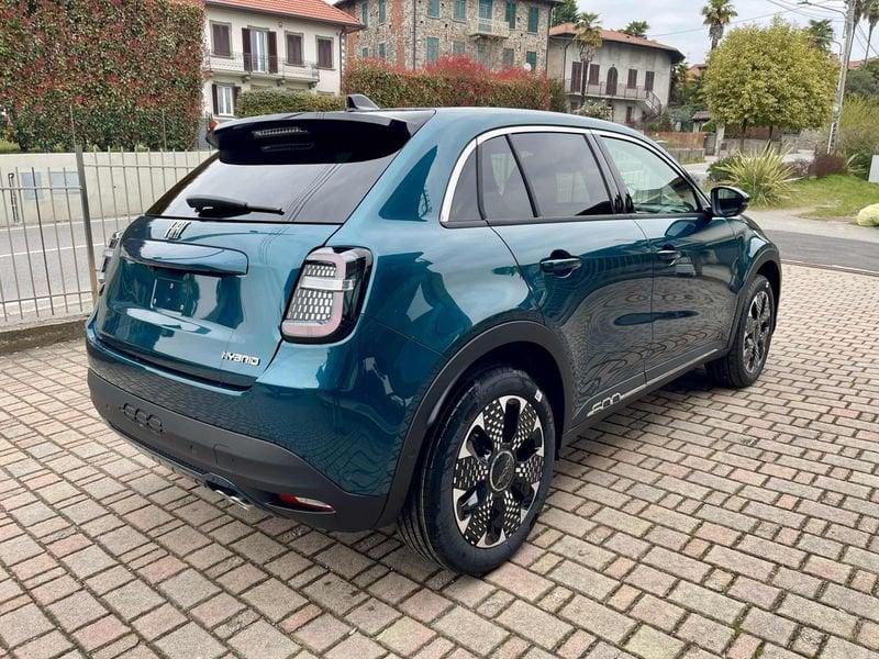 FIAT 600 Hybrid 145 CV DCT MHEV La Prima - KM0