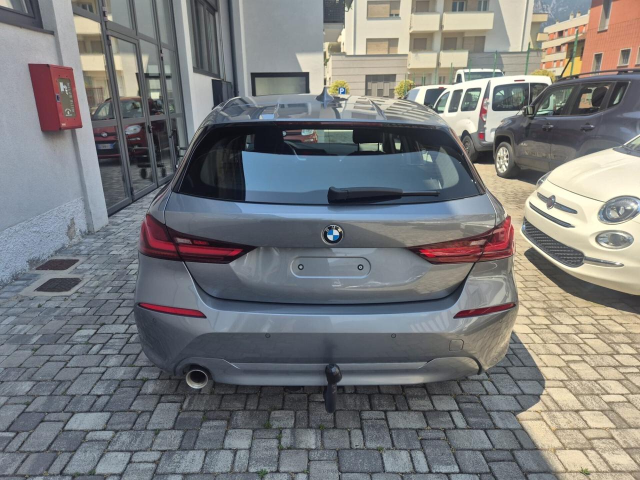 Bmw 116i 5p. Business Advantage OK NEOPATENTATI