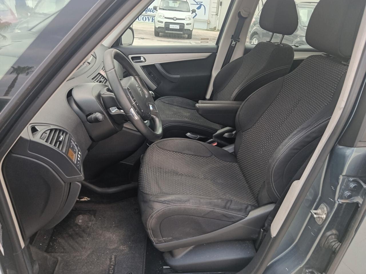 C4 Picasso 1.6 HDi C.V 110 Exclusive 7 POST PER NEO PATENTATI