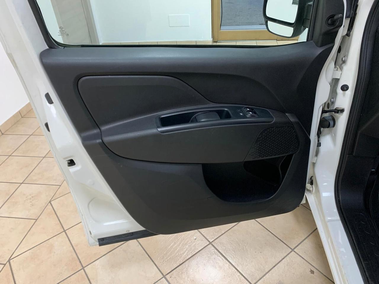 Fiat Doblo CARGO MAXI 1.4 tjt 16v natural power Lounge