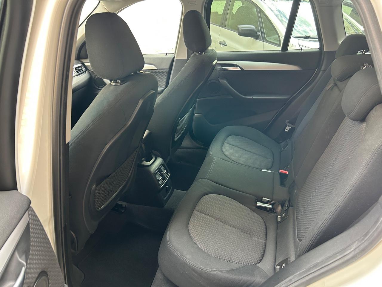 Bmw X1 sDrive18d Business