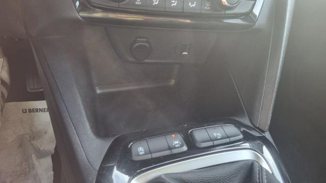 OPEL Corsa 1.2 Design & Tech GPL