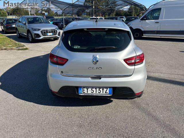 RENAULT Clio Clio 5p 1.2 Costume National 75cv tg. EY513YZ