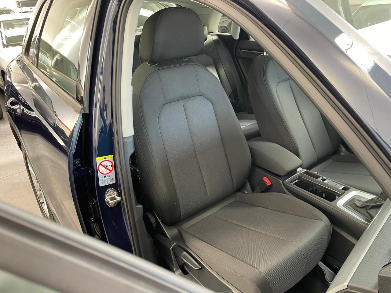 Audi Q3 35 TDI S tronic Business