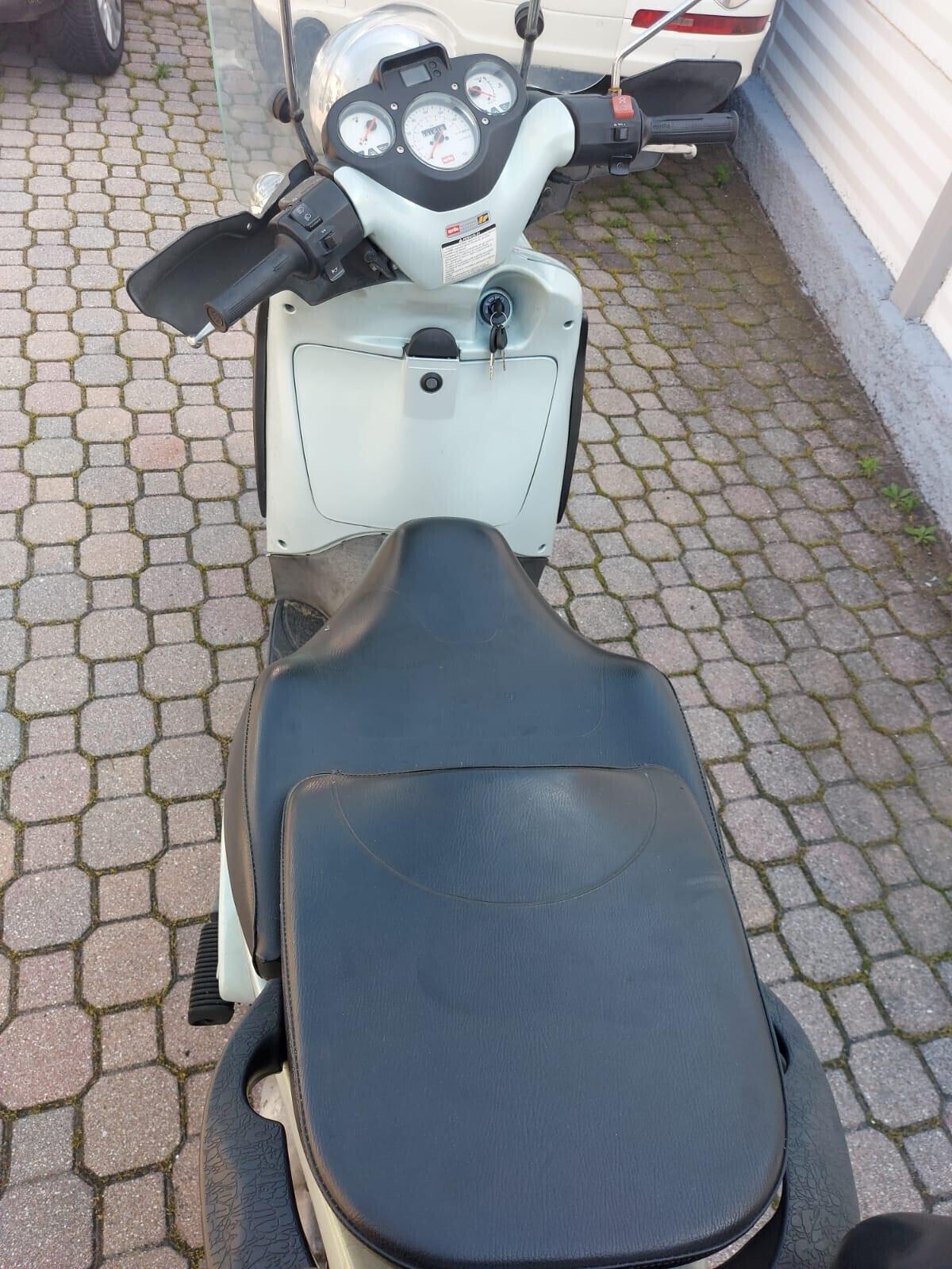 Aprilia Scarabeo 150