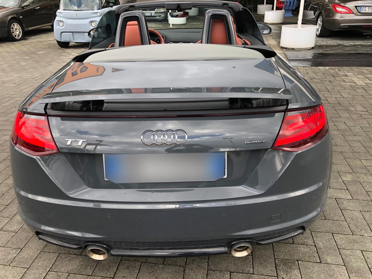 Audi TT TTS Roadster TFSI quattro S tronic 20 anniversary